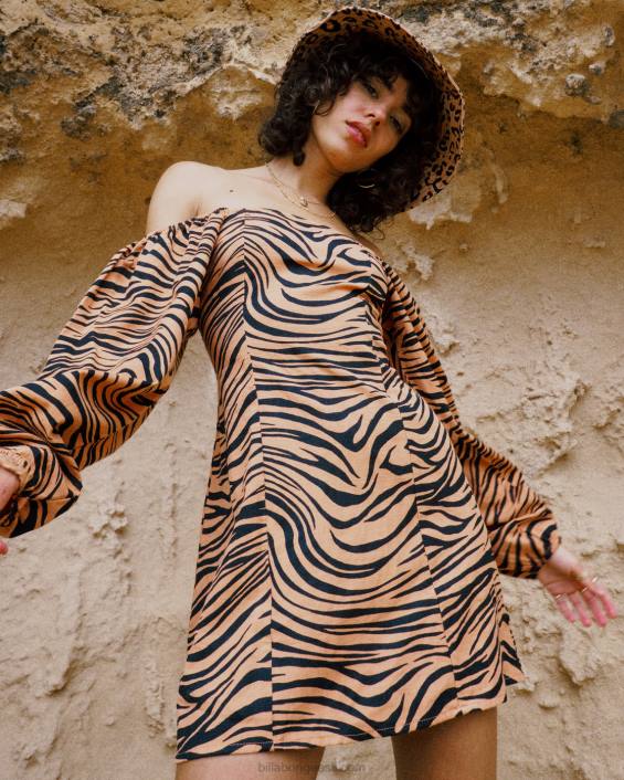 Flirtiv pikkade varrukatega minikleit naised kõrbesavi D28T2240 Billabong