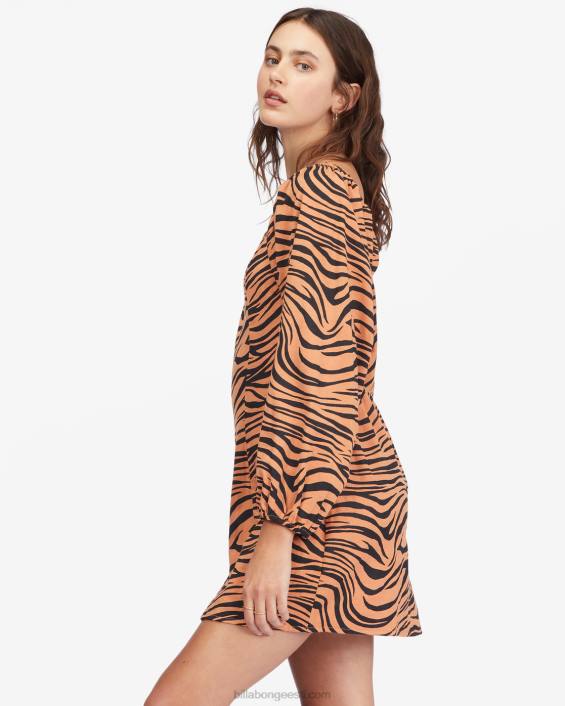 Flirtiv pikkade varrukatega minikleit naised kõrbesavi D28T2240 Billabong